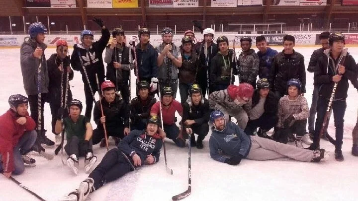 Gänget. Gläntans hockeykillar samlade.