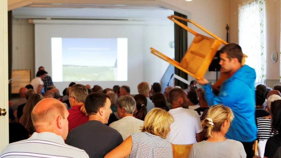 Fullsatt. Planerna på 180 villor engagerade laggaborna på ett möte i juli.