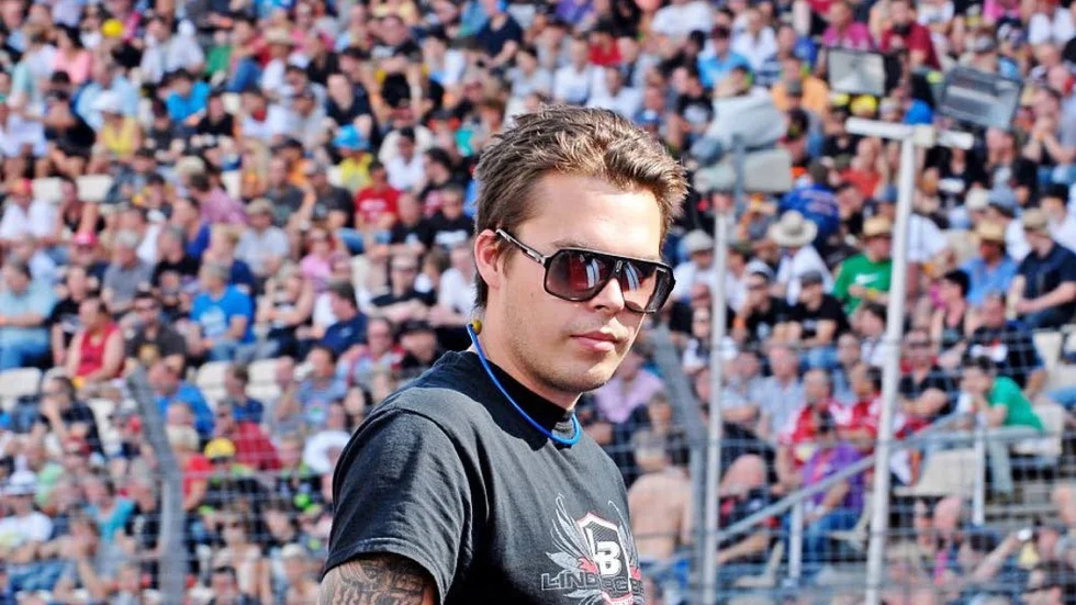 Succéresa. Jonnie Lindberg anno 2013 på Tierp Arena.