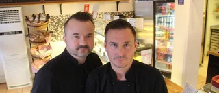 Duo säljer och går vidare