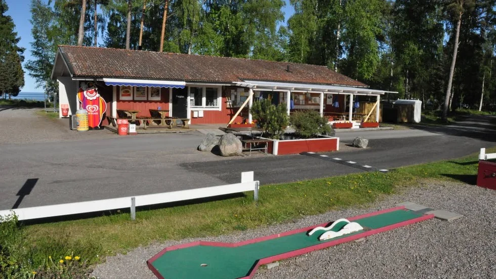 Ängskärs havscamping står utan någon som driver verksamheten där från årsskiftet. Den upphandling som ägaren Upplandsstiftelsen gjort har inte gett något resultat.
