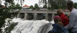 Skyfall över fallens dag