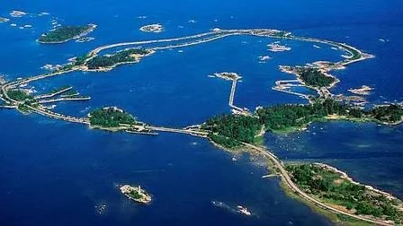 Vattenfall projekterar för tolv vindkraftverk vid Biotestsjön utanför kärnkraftverket i Forsmark.