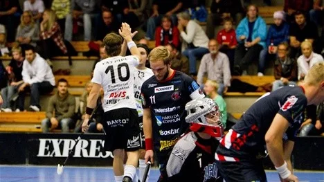 Här är det Sirius Johan Eriksson som gjort mål, men Sirius ligger under mot Pixbo i tredje perioden.