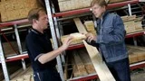 Kenth Andersson och trävaruhandlaren Lasse Flood.