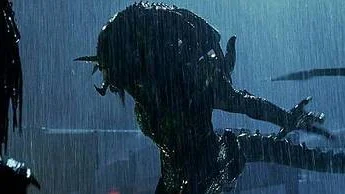 Aliens gör sig bäst i regn, eller motljus.