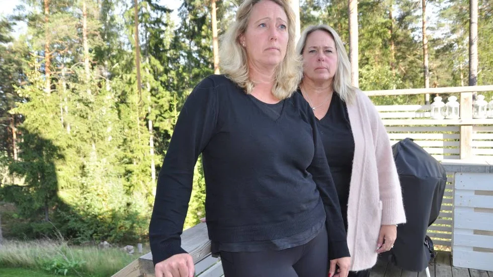 Linda Holm och Camilla Fridsjö vill ge sin mamma en sorts                                         upprättelse. ”Om vi kan hjälpa någon annan så är det bara bra. Jag tror mamma skulle ha velat det. Det som skett är helt oacceptabelt”, säger de.