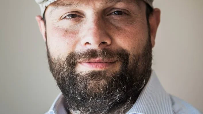 Kommunalråd Mohamad Hassan (L) ställer sig positivt till beslutet.