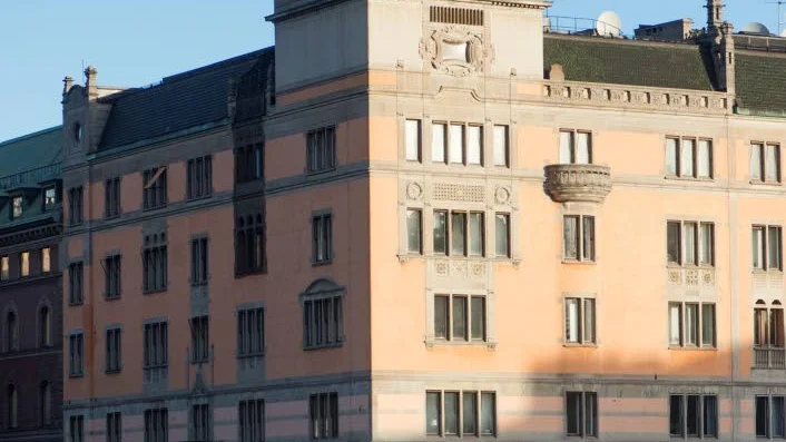 Protestmarsch till Rosenbad. Palestinier som söker asyl i Sverige inleder i dag en marsch mot Rosenbad som ett rop på hjälp. Vi stödjer deras sak, skriver vänsterpartisterna Jeannette Escanilla och Torbjörn Björlund.