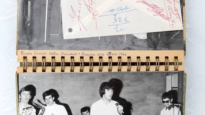 Popband. Bluesology var ett av många brittiska popband som gästade Uppsala på 1960-talet.  Notera Reg Dwights autograf och han själv, numera känd som Elton John, längst till höger.