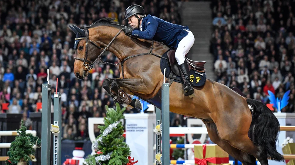 Jens Fredricson och Markan Cosmopolit hoppar i världscupfinalen i Leipzig – och satsar på att ta en plats i sommarens VM-lag. Arkivbild.