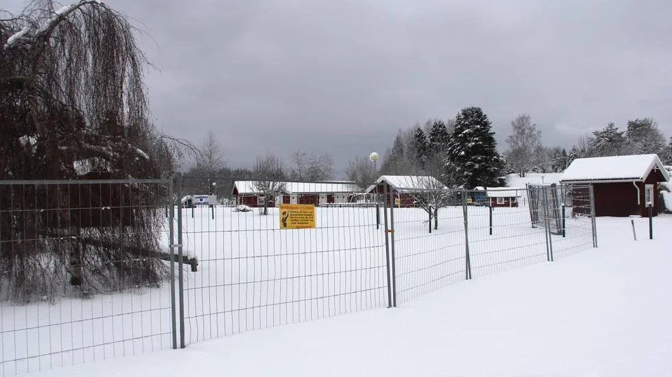 Arbertsplats. Den gamla förskolan är riven i Vallskoga och en ny ska byggas som ska vara inflyttningsklar under 2019.