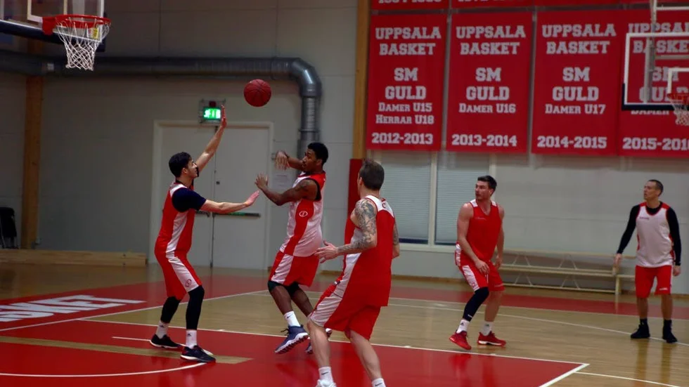 Jalen Jenkins under en spelövning. På torsdagen gjorde han sitt första träningspass med laget.