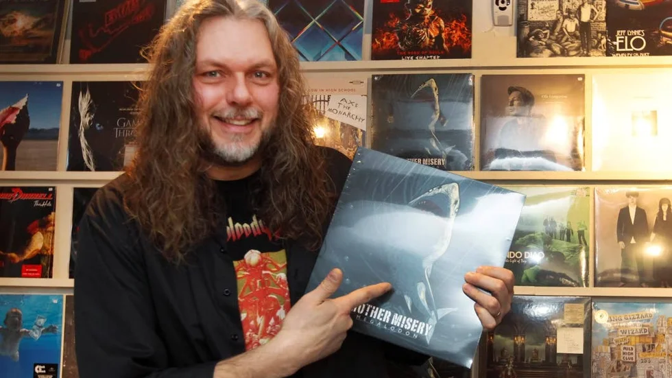 Kul. Det har blivit en tradition att Mother Misery har releasefest på Enköpings Skivbörs, till Stefan Polzers stora glädje.