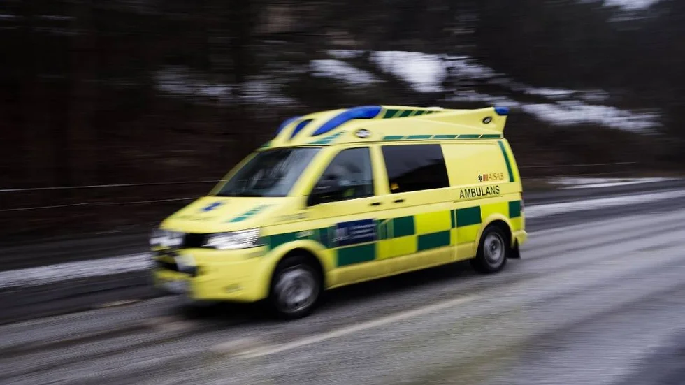 Utryckning med ambulans.