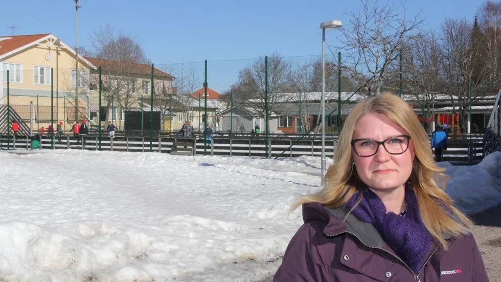 Ny typ. Den totala avsaknaden av lärare på Hållnäs skola till hösten öppnar möjligheter när det gäller hur man vill utforma den framtida lärarrollen på skolan. Det menar centerpartiets Sara Sjödal.