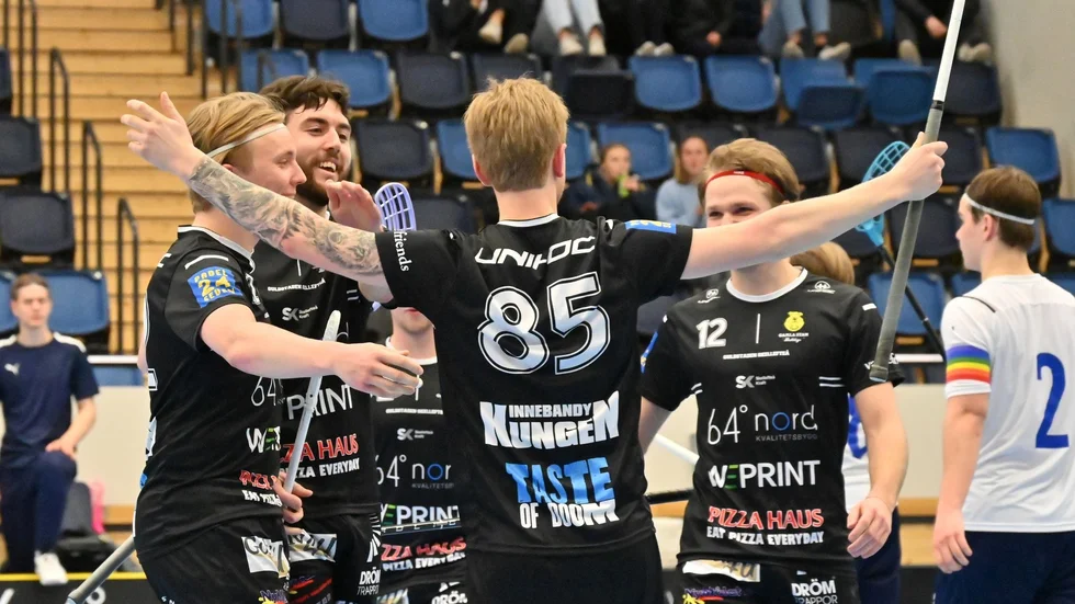 Gamla stan vände underläge från första perioden och vann med 9–5 mot Öjebyn.