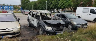 Ingen gripen efter bilbranden