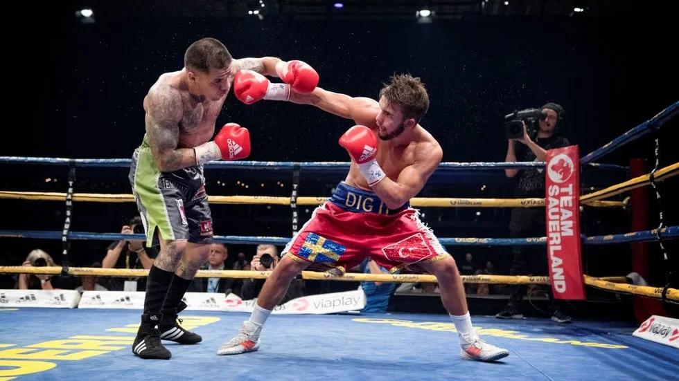 Nordic Fight Night avgörs i Fyrishov. Och UNT sänder live på unt.se i samarbete med Fighter TV.