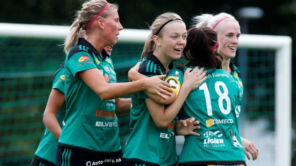 Fortsätter näta. ESK:s Beata Olsson gjorde mål mot Norge.