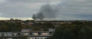 Fullt utvecklad brand vid Årstaskolan