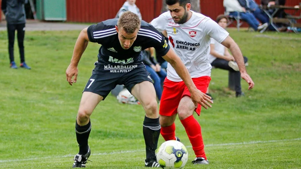 FANNA BK. Gustav Ottosson gjorde ett av sju mål för Fanna BK 2 mot Fortitudo.