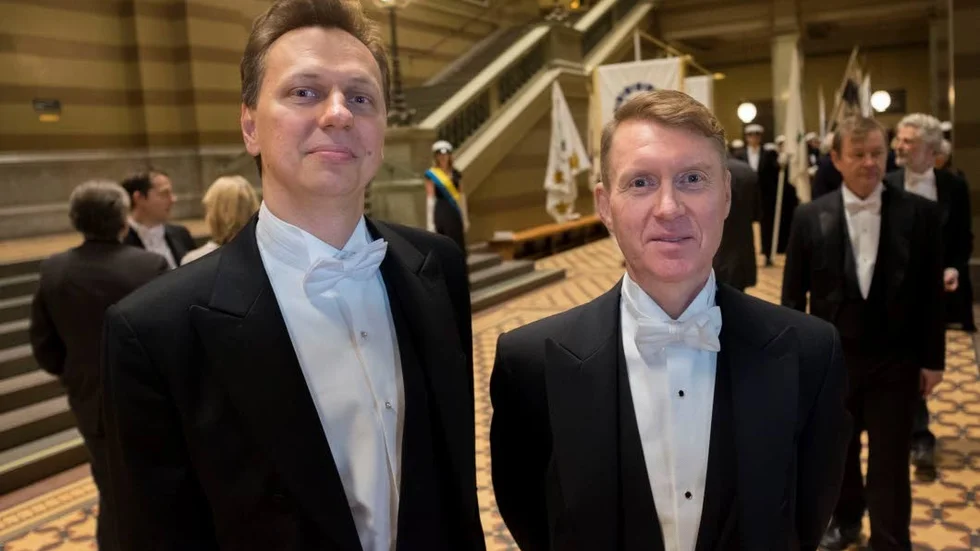 Till vänster, Andrei Malinovschi, nybliven professor i klinisk fysiologi. Till höger universitetslektor Martin Wohlin, pedagogisk pristagare 2017.