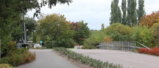 Hållplats byggs – väg stängs av