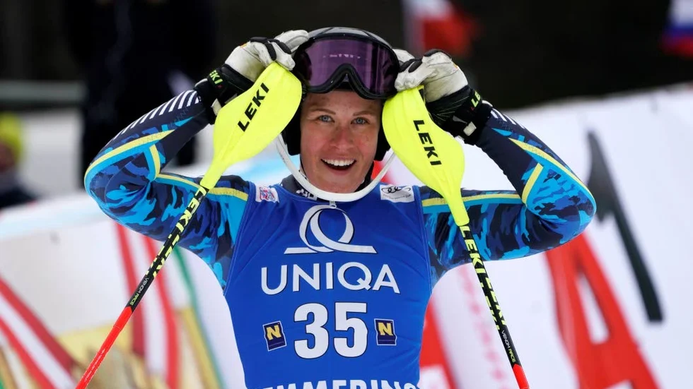 Ylva Stålnacke lyfte på brillorna och såg att hon tagit sig vidare till ännu ett andra åk i världscupen