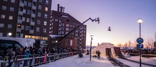 Bildextra: Galna skotershowen mitt i centrum