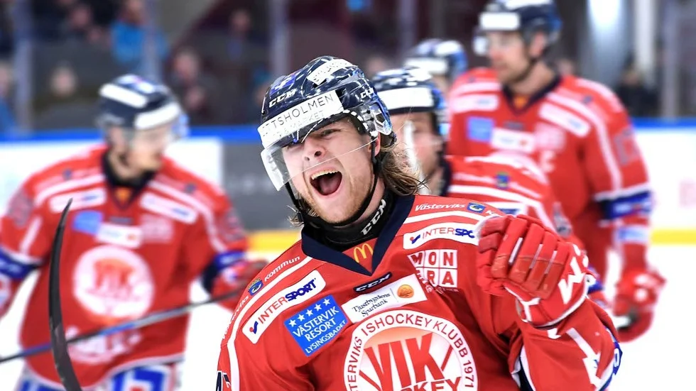 26-åringen hade en poängstark sistasäsong i allsvenska Västervik innan han skrev på för SHL-spel.