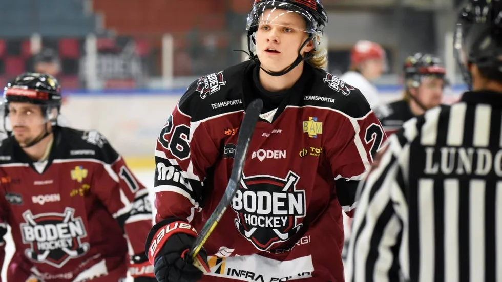 Sebastian Huczkowski gör sin bästa säsong som seniorspelare. Just nu är han tillsammans med Jesper Ylivainio Bodens bästa målskytt.