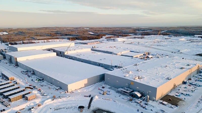 Northvolt Ett är en av de platser Northvolt öppnar som jobbmöjlighet för ukrainska flyktingar .
