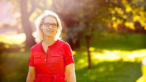 Kulturnattsgeneralen Sofie Blomgren i slottsbacken