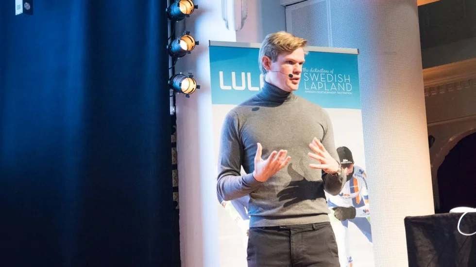 Carl Johansson, HUI, pratade om framtidens handel och e-handelns utveckling på Vitis Luleås frukost.