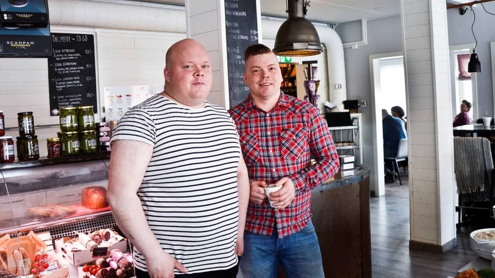 EXPANDERAR.  Johan Stålnacke och Johan Lans äger restaurangen Spis i centrala Kiruna. Nu befinner de sig i Japan och lagar arktisk mat under tio dagar i en pop up-restaurang.
