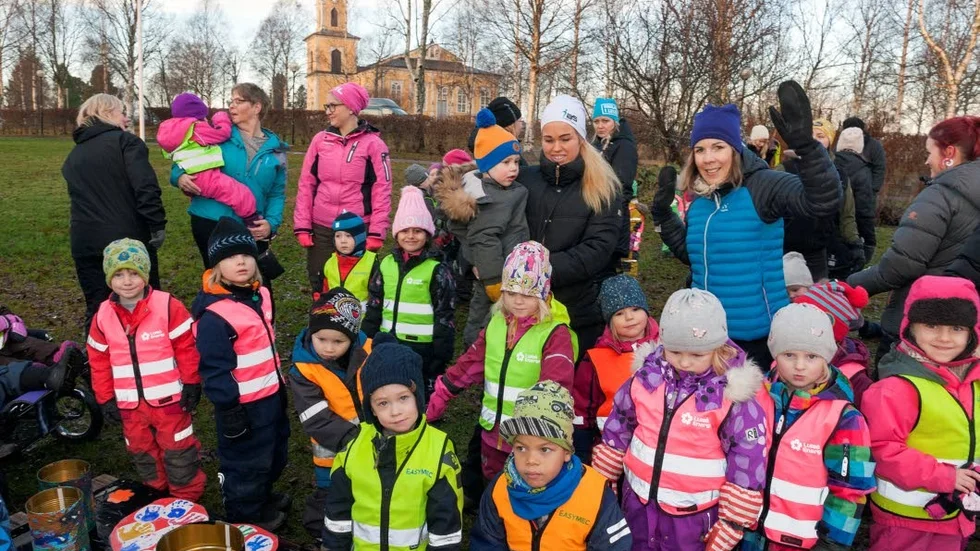 Älvens förskola har förlorat många när Migrationsverket flyttade asylsökande barnfamiljer till Boden. Ljusmanifestationen är ett sätt att uppmärksamma de barnen.