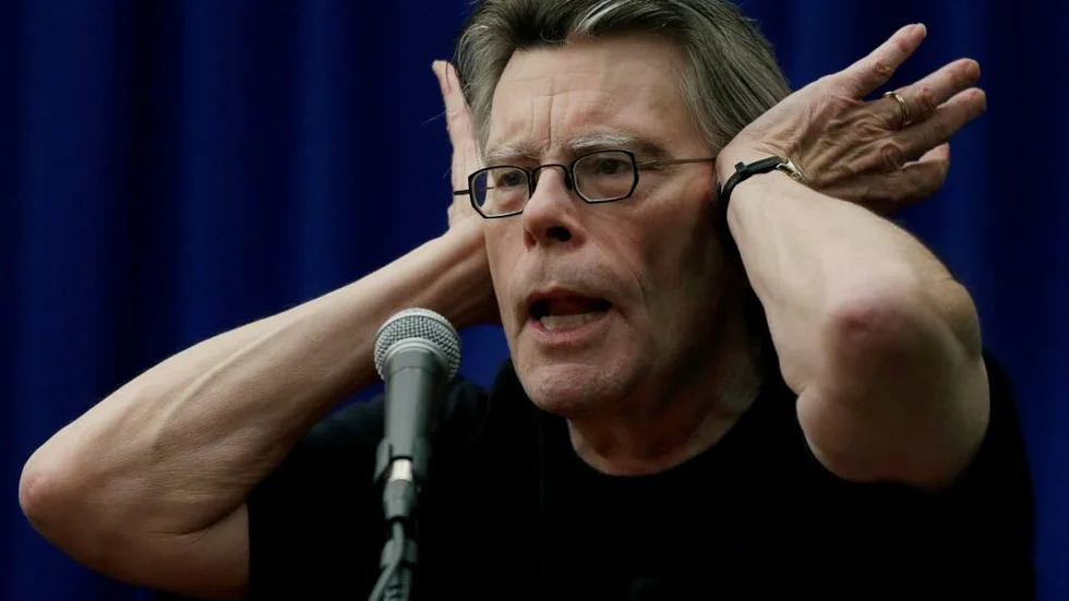 Ta det lugnt! Stephen King excellerar stundtals i nya "Väckelse", men han borde lära sig att tygla sig en smula, tycker Daniel Åberg.