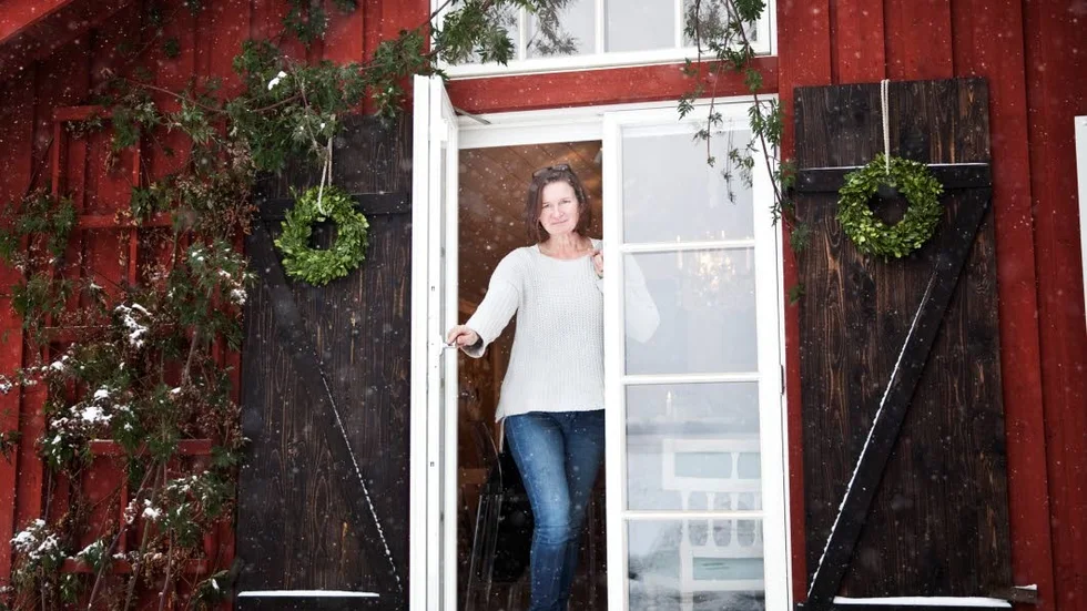 Atelljé. I ateljén i Kronhem strax utanför Knivsta arbetar Reija Karijalainen. Hon försöker även ha öppet för att kunna ta emot intresserade konstköpare.