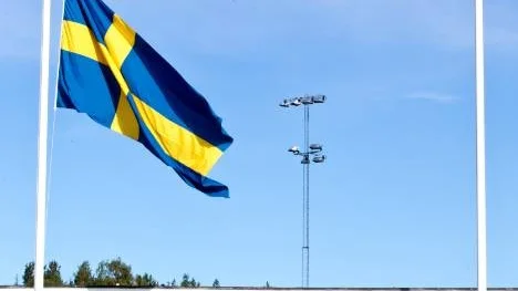 Flaggan vid LF Arena vajade i går på halv stång, till minne av fotbollsspelaren Victor Brännström som så tragiskt avled i söndags.