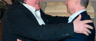Depardieu hyllar Putin