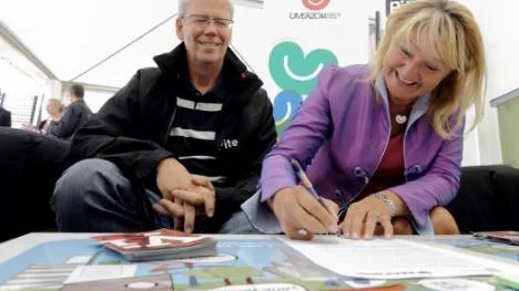 I går skrev kommunalrådet Peter Roslund och kollegan Marie-Louise Rönnmark i Umeå på avtal där Piteå blir nordlig nod i samband med att Umeå är kulturhuvudstad 2104.