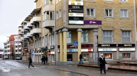 Skoogs tycker att fasaderna emot Hamngatan är för tråkigt. Går det som tänkt sätts spaden i jorden nästa höst för en större byggnad i kvarteret Örnen.