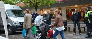 Polisen på plats i centrala stan