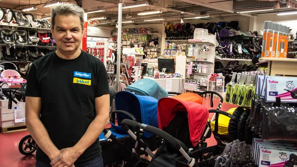 I 19 år. I 19 år har Babyproffsen Leklandet haft sin butik i Notviksstan. Ägaren Mikael Rautila har inga planer på att flytta, men skulle gärna se mer dagligvaruhandel i området.