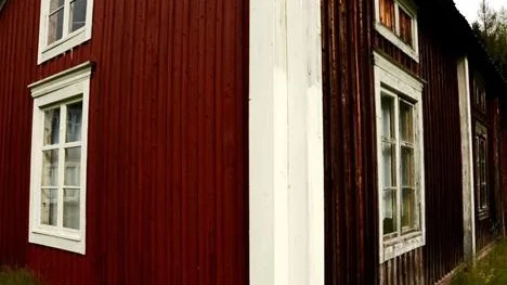 GAMMALT OCH NYTT. Många gårdar har fått eller genomgår ett ansiktslyft.