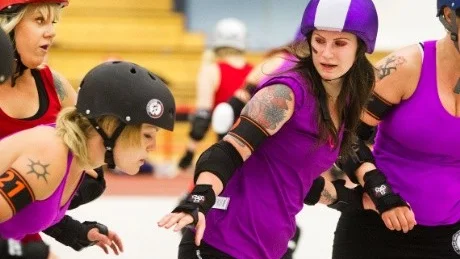 HJÄLPS ÅT. "Tessmanian D" ska hjälpa sina lagkamrater till succé under SM-veckan.