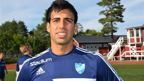 FÖRLÄNGER. Mycket pekar på att mittbacken Kevin Garcia blir kvar i IFK Luleå även under nästa säsong.