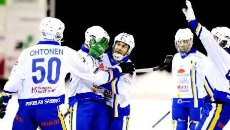 DRÖMSTART. HT Bandy vann med 5-1 hemma mot Kungälv i lagets första hemmamatch och resultatet var rättvist.