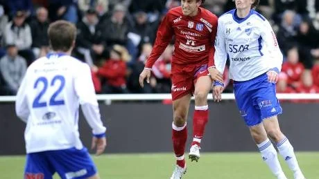 I TOPP. Så länge Kristoffer Nordlund spelade i Piteå var laget i serieledning.  Foto: ROLAND S LUNDSTRÖM